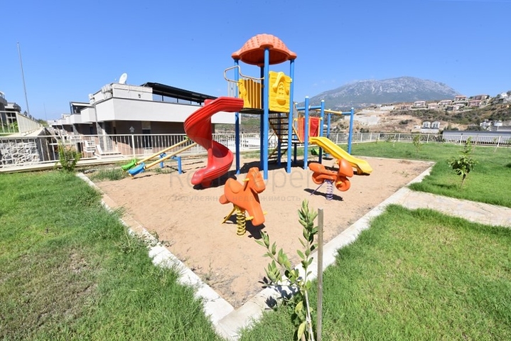 Modern and new 3+1 villa in Kargicak area