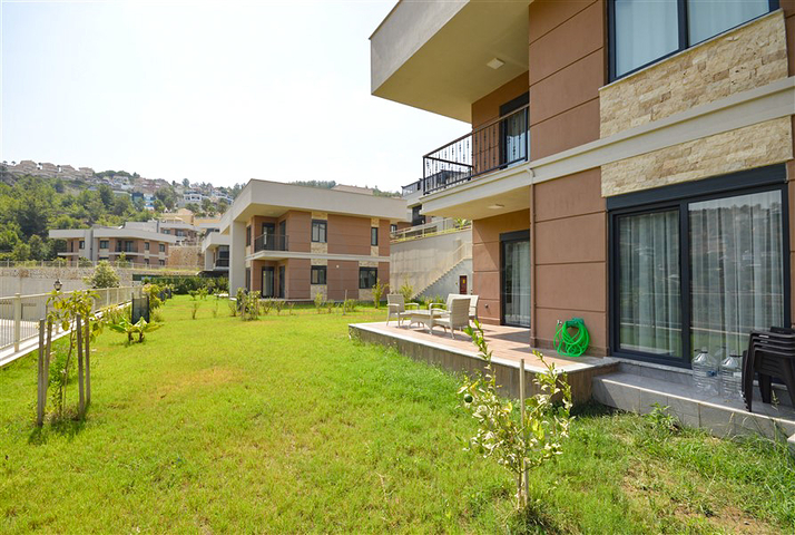 Modern and new 3+1 villa in Kargicak area