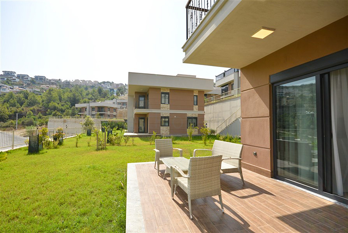 Modern and new 3+1 villa in Kargicak area