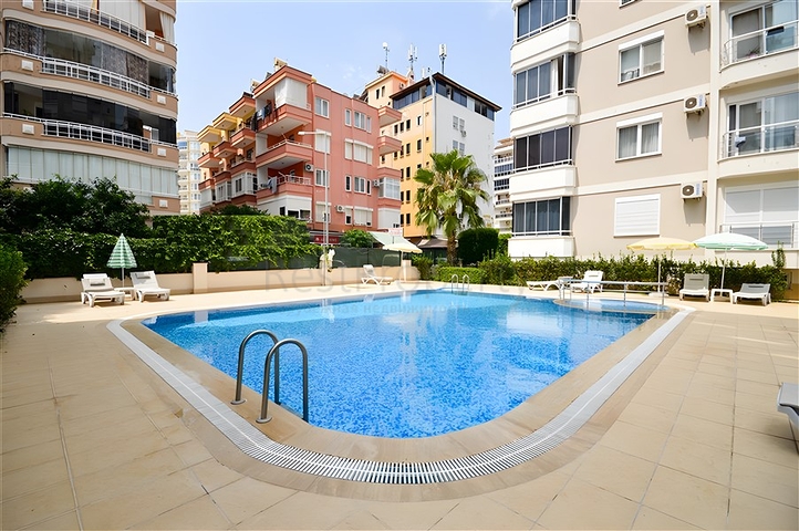 1+1 apartment in Mahmutlar district