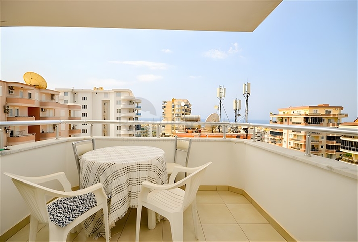 1+1 apartment in Mahmutlar district