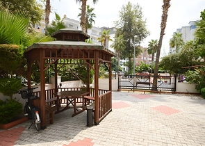 1+1 apartment in Mahmutlar district