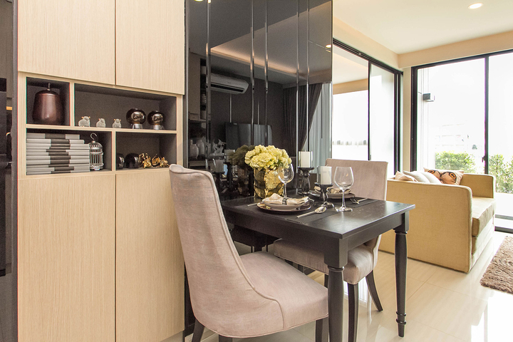 A hotel-type residential complex near the Surin beach