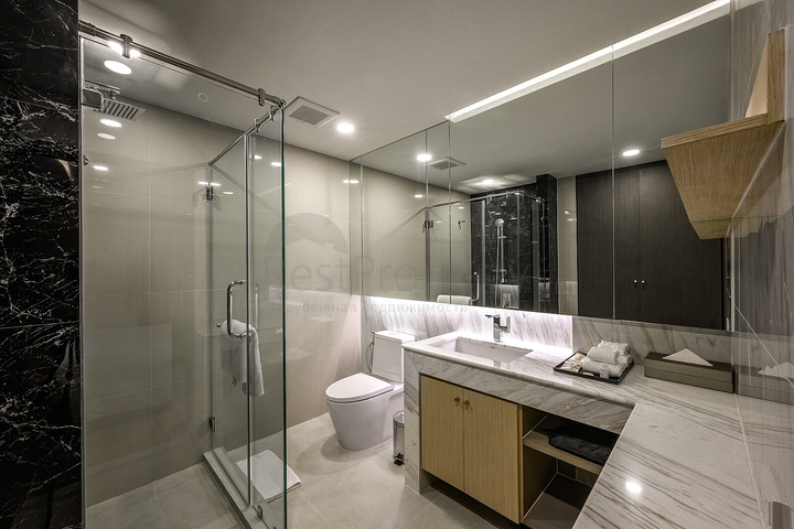 A hotel-type residential complex near the Surin beach