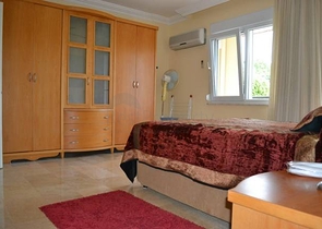 Furnished apartment in a good complex in Mahmutlar for rent