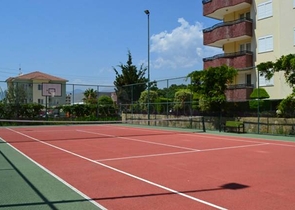 Furnished apartment in a good complex in Mahmutlar for rent