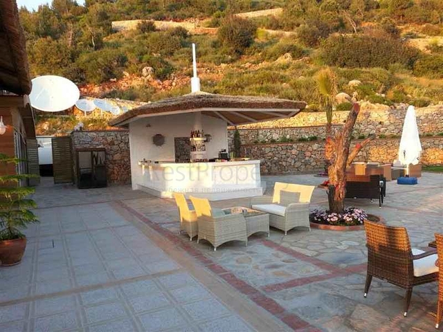 Luxury villas on the territory of a unique complex