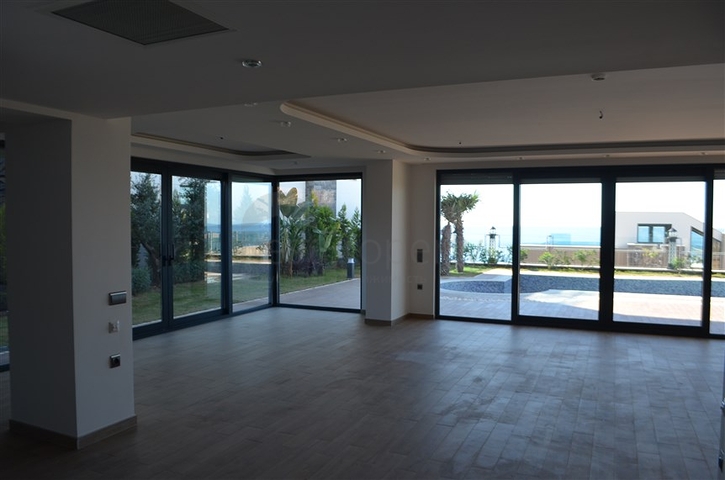 Luxury villas on the territory of a unique complex