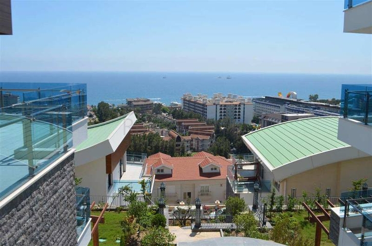 Luxury villas on the territory of a unique complex