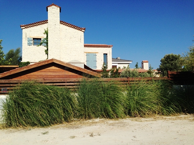 Villa with a large plot with a green garden in Alachaty