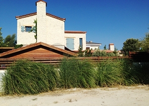 Villa with a large plot with a green garden in Alachaty