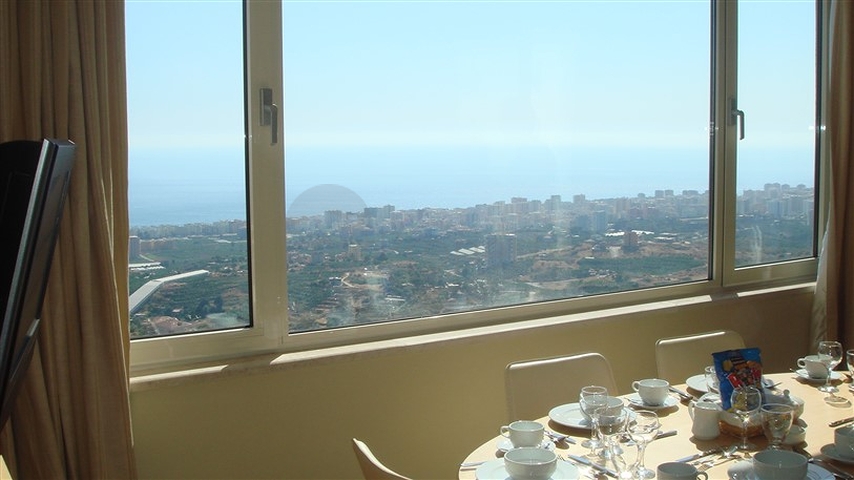 Spacious apartments with furniture and appliances