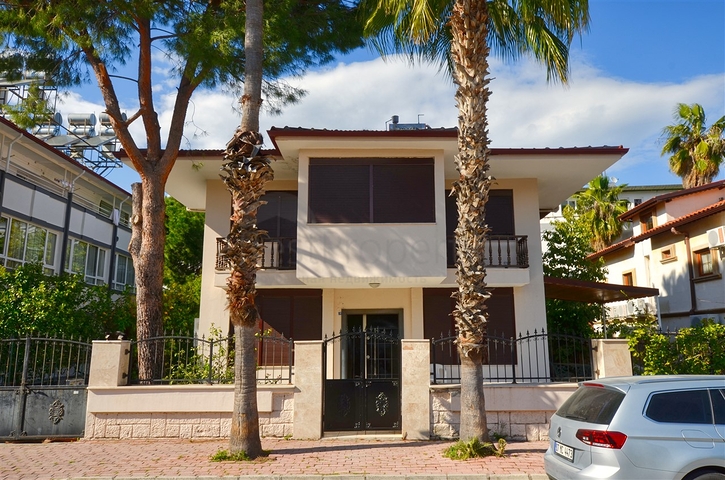 5+1 villa in Kemer - Antalya area 