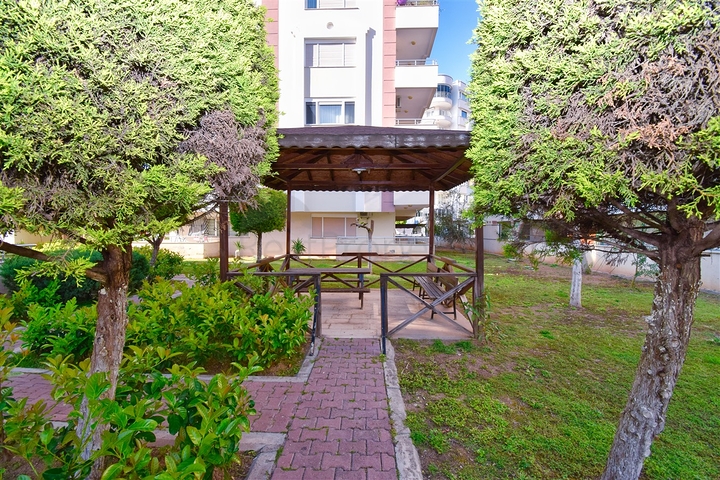 5+1 duplex apartment in the area of Meydankavagi - Antalya 