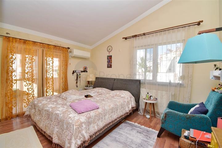 5+1 duplex apartment in the area of Meydankavagi - Antalya 