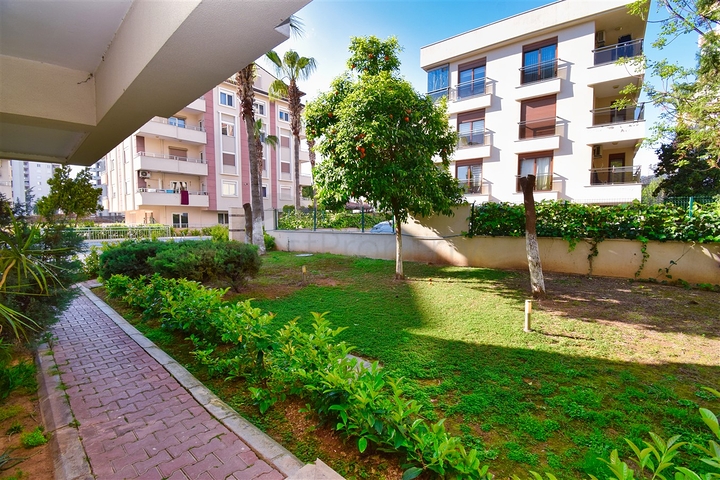 5+1 duplex apartment in the area of Meydankavagi - Antalya 