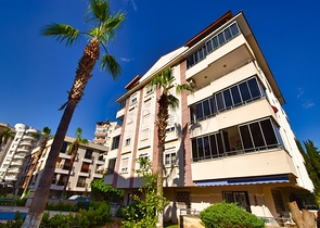 5+1 duplex apartment in the area of Meydankavagi - Antalya 