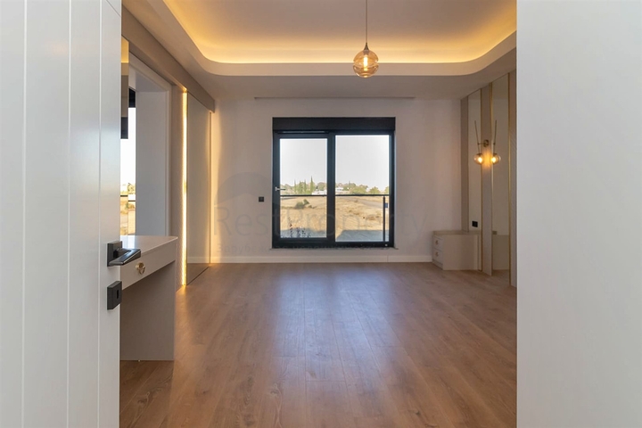 5+1 villas in Doshemealti - Antalya area