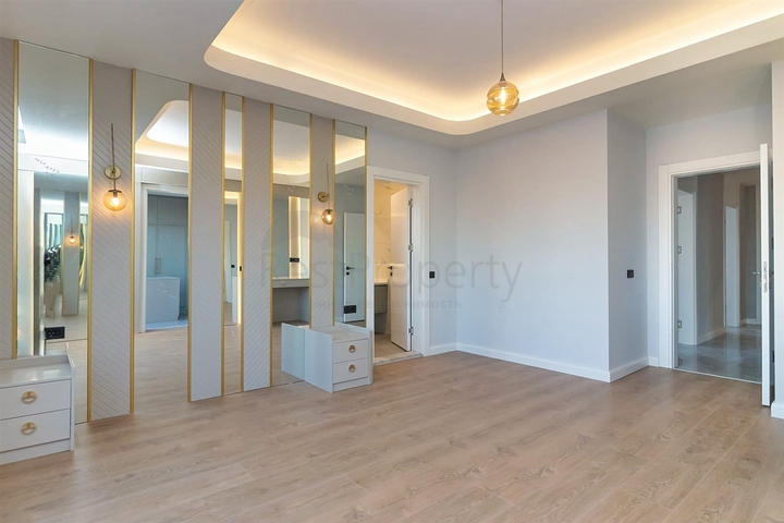 5+1 villas in Doshemealti - Antalya area