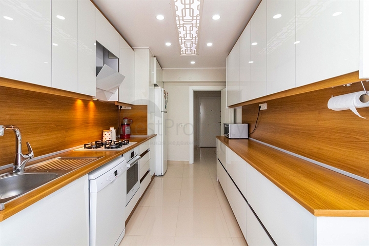 3+1 apartment in Varlyk - Antalya neighborhood