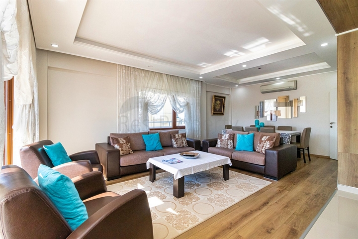 3+1 apartment in Varlyk - Antalya neighborhood