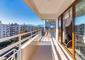 3+1 apartment in Varlyk - Antalya neighborhood