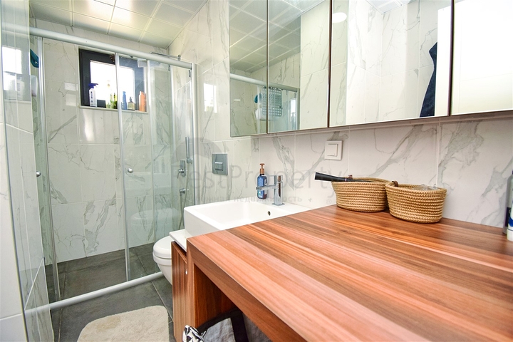 A 3+1 apartment in the Guzeloba - Antalya neighborhood  