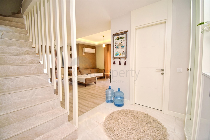 A 3+1 apartment in the Guzeloba - Antalya neighborhood  