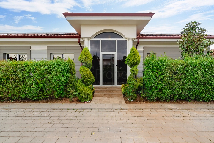 4+2 villa in Doshemealti - Antalya area 