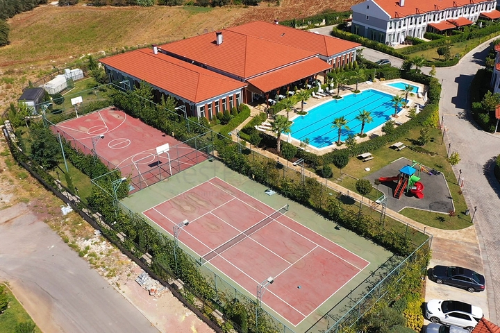 4+2 villa in Doshemealti - Antalya area 