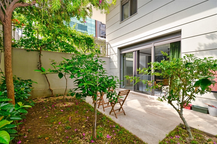 A 4+2 apartment in the Unzhaly - Antalya neighborhood 