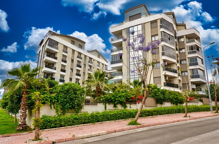 A 4+2 apartment in the Unzhaly - Antalya neighborhood 