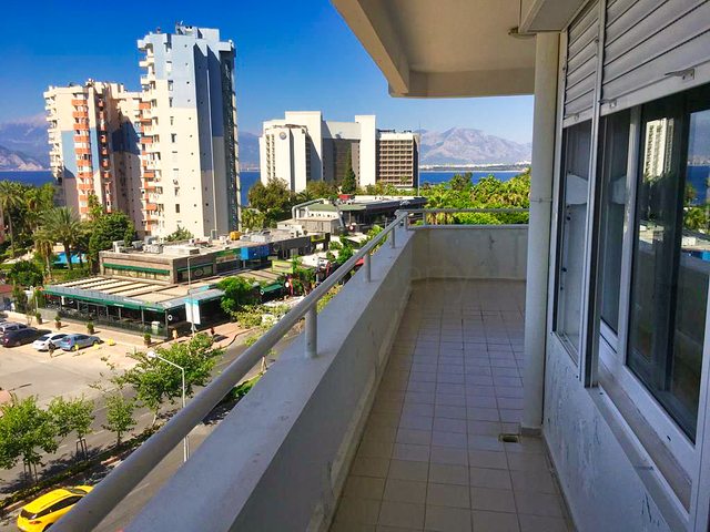 A 3+1 apartment in the Shirinyali - Antalya neighborhood 