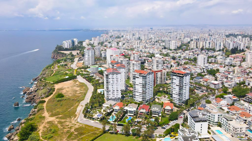 A 3+1 apartment in the Shirinyali - Antalya neighborhood