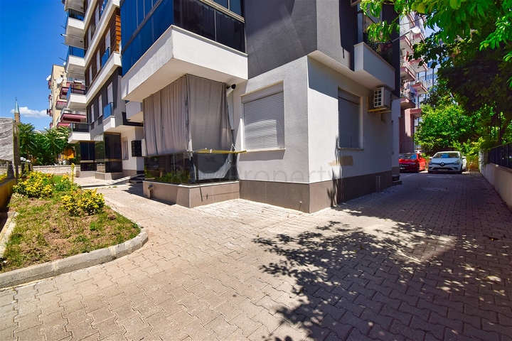 A 2+1 apartment in the Guvenlik - Antalya neighborhood