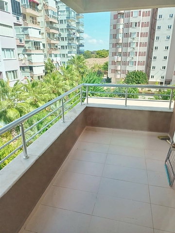 A 2+1 apartment in the Guzeloba - Antalya neighborhood 