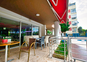 A 2+1 apartment in the Guzeloba - Antalya neighborhood 