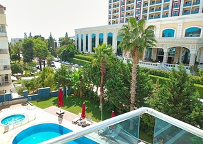 A 2+1 apartment in the Guzeloba - Antalya neighborhood 