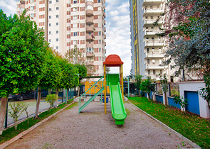 A 2+1 apartment in the Guzeloba - Antalya neighborhood 