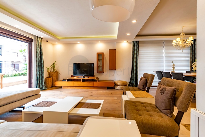 5+2 villa in Sarysu - Antalya neighborhood