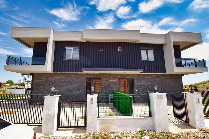 3+1 villa in the residential area of Kemeragzy - Antalya