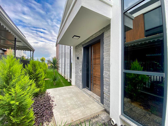 5+1 villa in Ermenek Antalya neighborhood