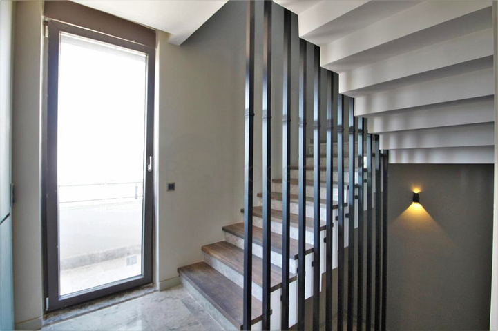 A 6+1 villa in the Guzeloba - Antalya neighborhood