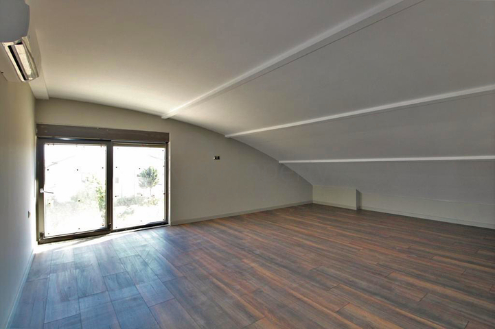 A 6+1 villa in the Guzeloba - Antalya neighborhood