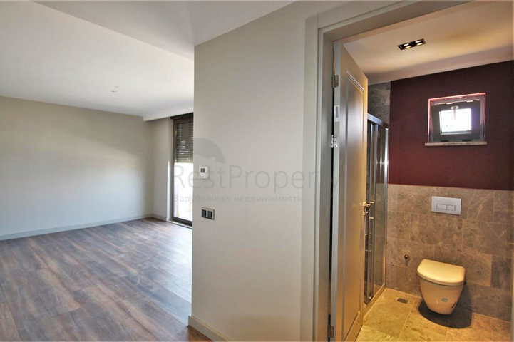 A 6+1 villa in the Guzeloba - Antalya neighborhood