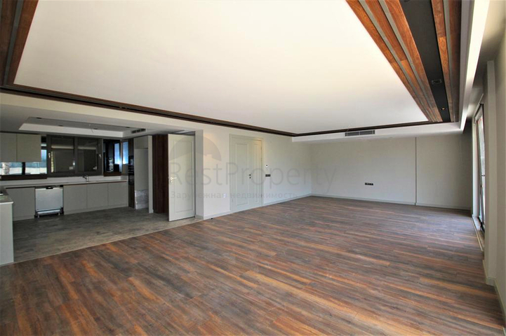 A 6+1 villa in the Guzeloba - Antalya neighborhood