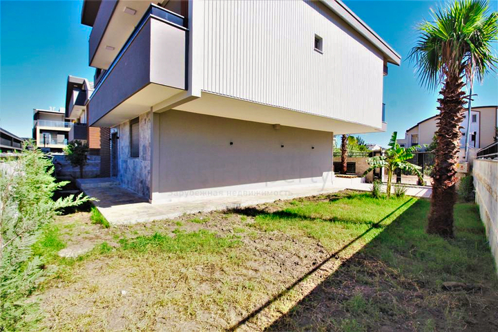 A 6+1 villa in the Guzeloba - Antalya neighborhood