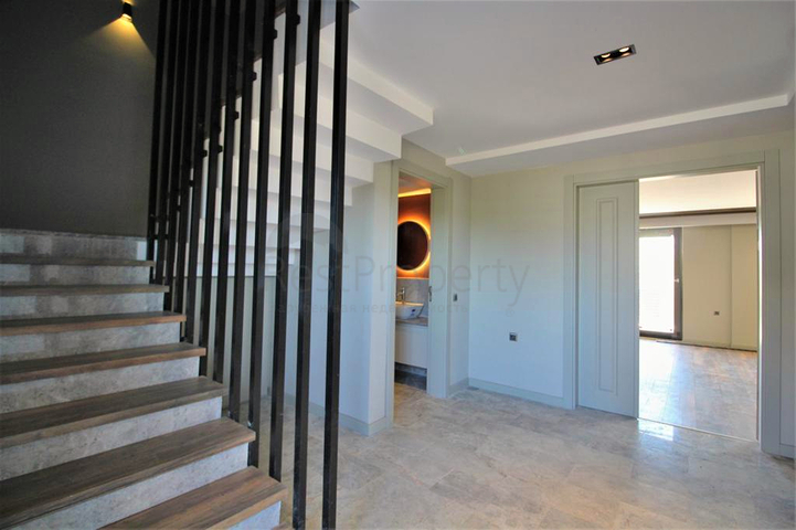 A 6+1 villa in the Guzeloba - Antalya neighborhood