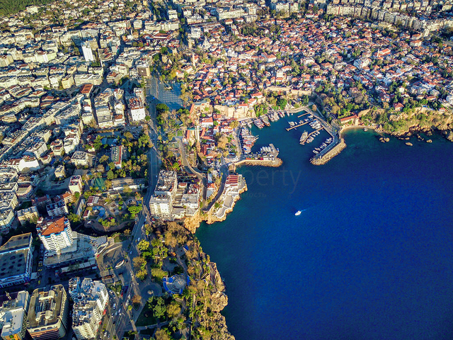 3+1 apartment in Antalya city center 