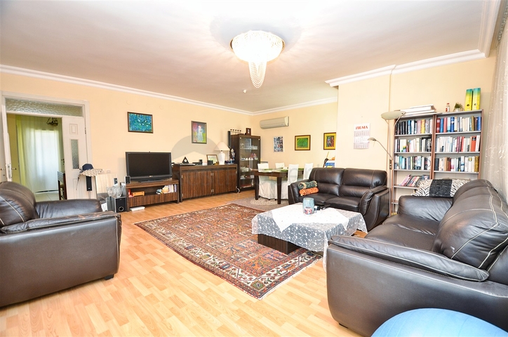 3+1 apartment in the residential area of Kemeragzy - Antalya 